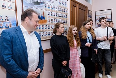 Увлекательный диалог состоялся в стенах Дома Советов